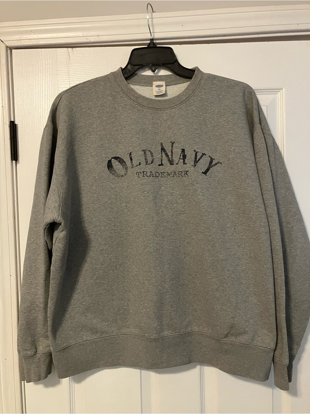 Old Navy Men's Heather Gray Logo Crewneck Sweatshirt